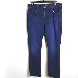 LEE Bluejeans Regular Fit, Straight Leg, Mid-rise, Slightly Distressed, Size 12